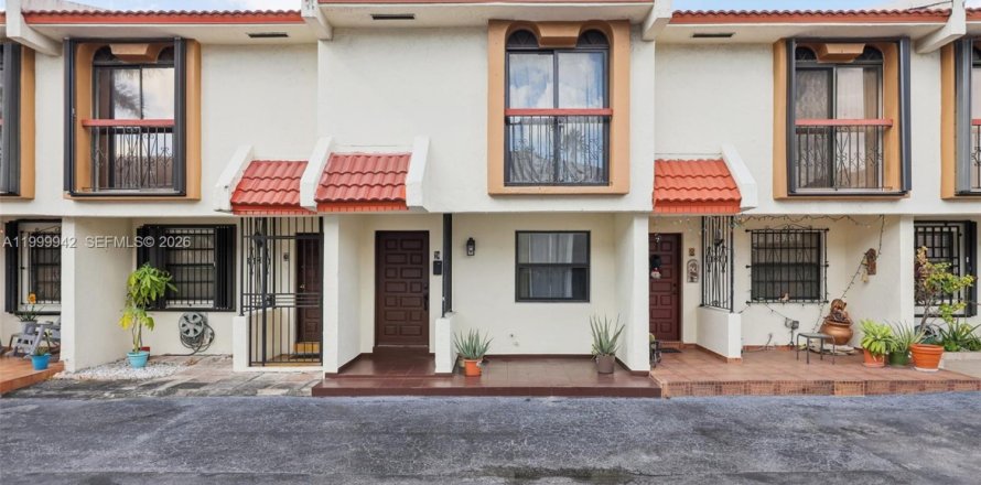 Touwnhouse à Miami, Floride 2 chambres, 88.44 m2 № 2064676