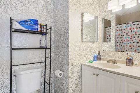 Touwnhouse à vendre à Miami, Floride: 2 chambres, 88.44 m2 № 2064676 - photo 23