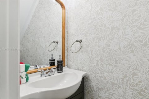 Touwnhouse à vendre à Miami, Floride: 2 chambres, 88.44 m2 № 2064676 - photo 21