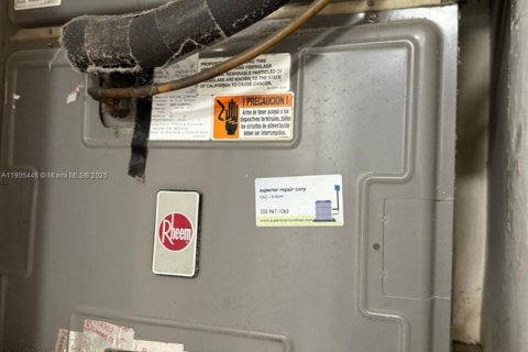 Copropriété à vendre à Hialeah, Floride: 3 chambres, 100.24 m2 № 1956317 - photo 14