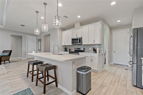 House in Bradenton, Florida 4 bedrooms, 185.71 sq.m. № 2218260 - photo 18