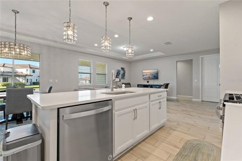 House in Bradenton, Florida 4 bedrooms, 185.71 sq.m. № 2218260 - photo 15