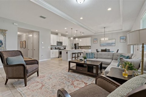 House in Bradenton, Florida 4 bedrooms, 185.71 sq.m. № 2218260 - photo 10