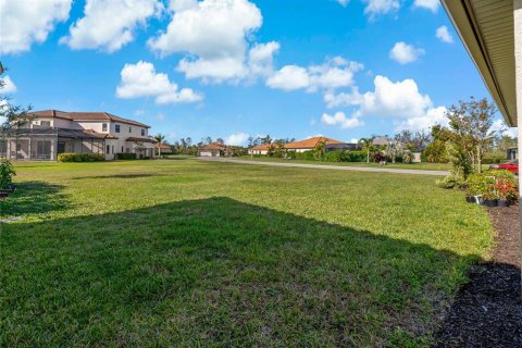 House in Bradenton, Florida 4 bedrooms, 185.71 sq.m. № 2218260 - photo 25