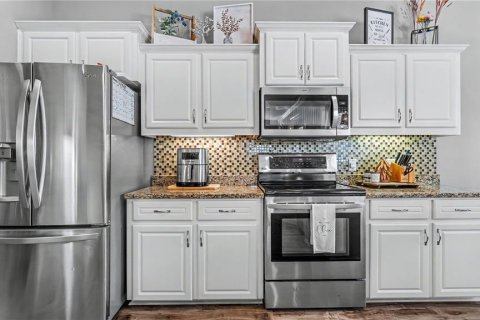 Casa en venta en Lakeland, Florida, 4 dormitorios, 245.63 m2 № 2427256 - foto 16