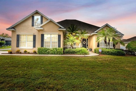 Casa en Lakeland, Florida 4 dormitorios, 245.63 m2 № 2427256