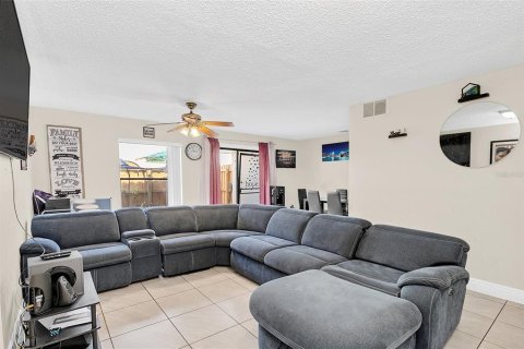 Condominio en venta en Orlando, Florida, 2 dormitorios, 113.99 m2 № 1719816 - foto 11