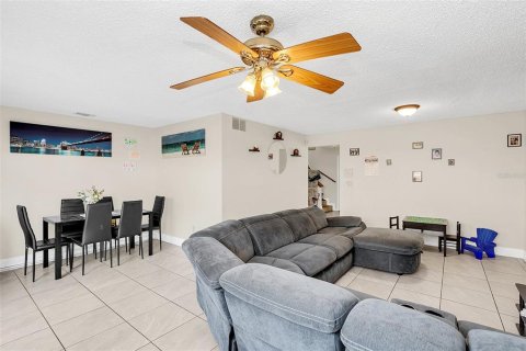 Condominio en venta en Orlando, Florida, 2 dormitorios, 113.99 m2 № 1719816 - foto 13