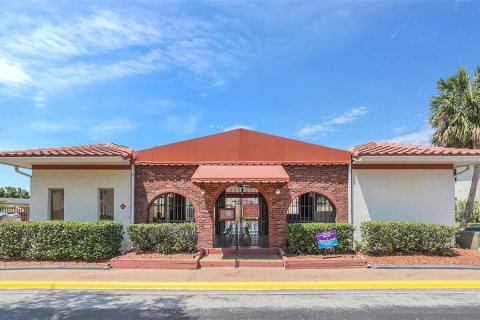 Condominio en venta en Orlando, Florida, 2 dormitorios, 113.99 m2 № 1719816 - foto 24