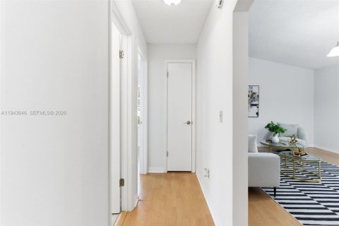 Casa en venta en Kissimmee, Florida, 3 dormitorios, 153.85 m2 № 2000235 - foto 29