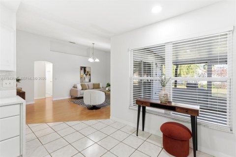 Casa en venta en Kissimmee, Florida, 3 dormitorios, 153.85 m2 № 2000235 - foto 19