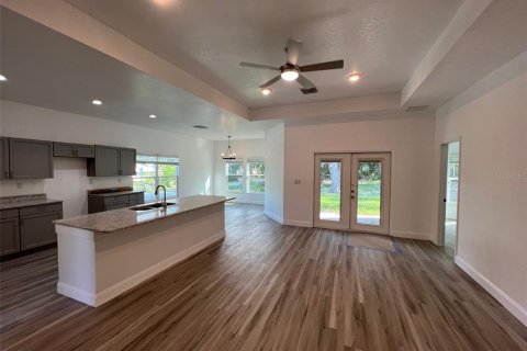 House in Mims, Florida 3 bedrooms, 143.81 sq.m. № 1808004 - photo 7
