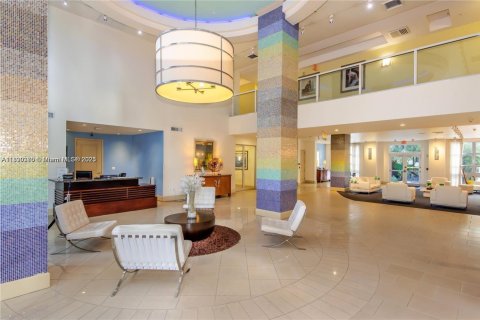 Condo in Miami, Florida, 1 bedroom  № 1946914 - photo 13