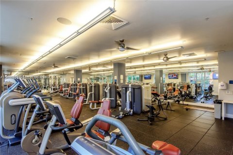 Condo in Miami, Florida, 1 bedroom  № 1946914 - photo 8