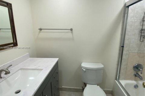 Condominio en alquiler en Sunny Isles Beach, Florida, 1 dormitorio, 57.6 m2 № 2055415 - foto 21