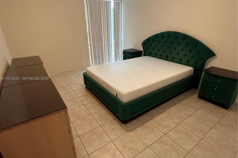 Condominio en alquiler en Sunny Isles Beach, Florida, 1 dormitorio, 57.6 m2 № 2055415 - foto 19