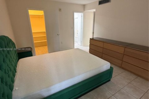 Condominio en alquiler en Sunny Isles Beach, Florida, 1 dormitorio, 57.6 m2 № 2055415 - foto 17