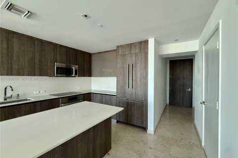 Condominio en venta en Miami, Florida, 1 dormitorio, 82.03 m2 № 2029229 - foto 3