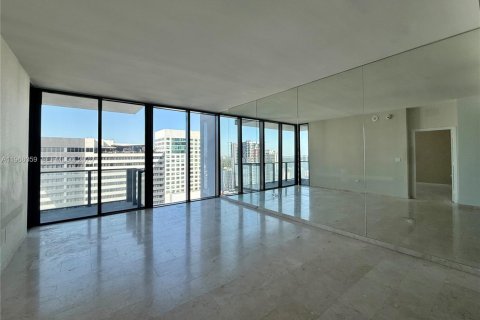 Condominio en venta en Miami, Florida, 1 dormitorio, 82.03 m2 № 2029229 - foto 4
