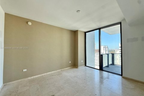 Condominio en venta en Miami, Florida, 1 dormitorio, 82.03 m2 № 2029229 - foto 6