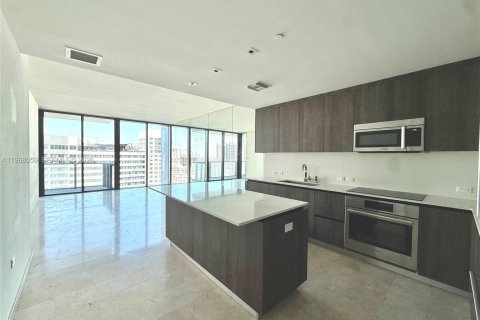 Condominio en Miami, Florida, 1 dormitorio  № 2029229