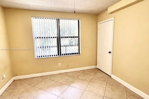 Copropriété à vendre à Pompano Beach, Floride: 2 chambres, 74.32 m2 № 1971823 - photo 8