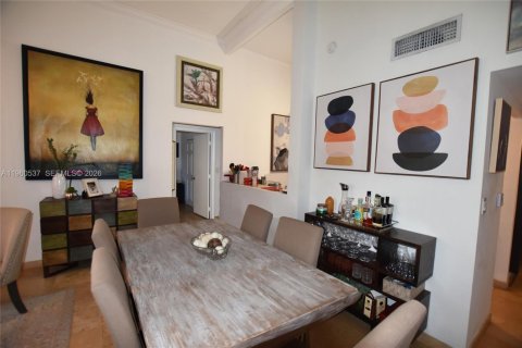 Condo in Miami, Florida, 3 bedrooms  № 2052818 - photo 7