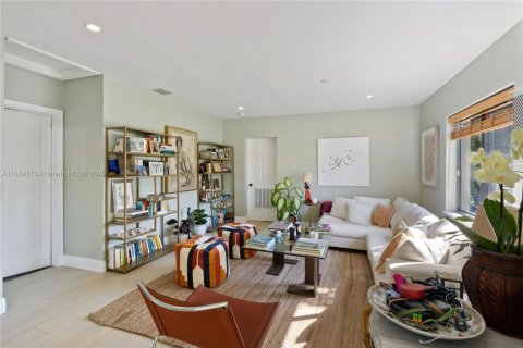 Casa en venta en El Portal, Florida, 3 dormitorios, 159.98 m2 № 1978213 - foto 6