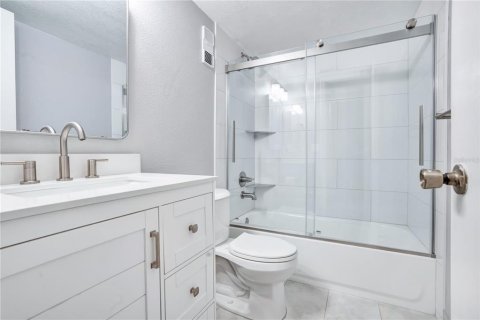 Copropriété à vendre à Orlando, Floride: 2 chambres, 76.92 m2 № 2388739 - photo 4