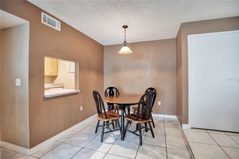 Copropriété à vendre à Orlando, Floride: 2 chambres, 76.92 m2 № 2388739 - photo 8