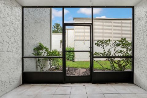 Copropriété à vendre à Orlando, Floride: 2 chambres, 76.92 m2 № 2388739 - photo 29