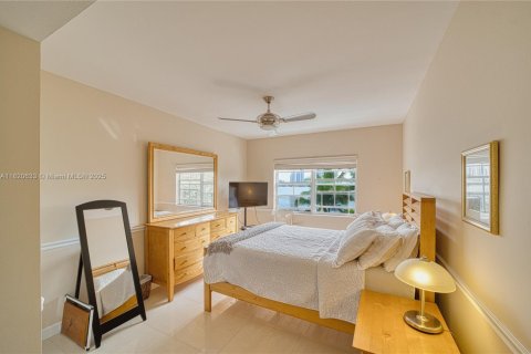 Apartamento en alquiler en Aventura, Florida, 2 dormitorios, 110.65 m2 № 1888976 - foto 17