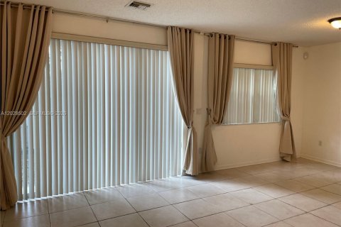 Touwnhouse à louer à Davie, Floride: 3 chambres, 148.83 m2 № 2276389 - photo 10