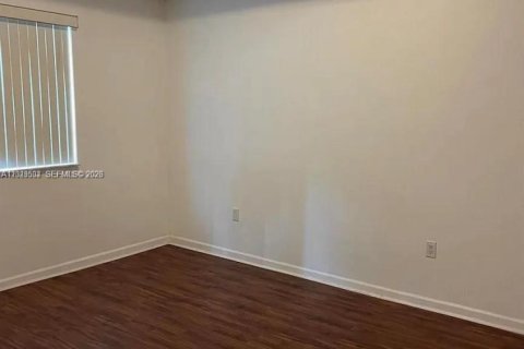 Touwnhouse à louer à Davie, Floride: 3 chambres, 148.83 m2 № 2276389 - photo 16
