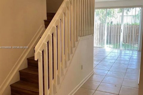 Touwnhouse à louer à Davie, Floride: 3 chambres, 148.83 m2 № 2276389 - photo 3