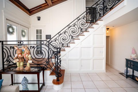 Villa ou maison à vendre à Miami, Floride: 4 chambres, 180.14 m2 № 2058481 - photo 16