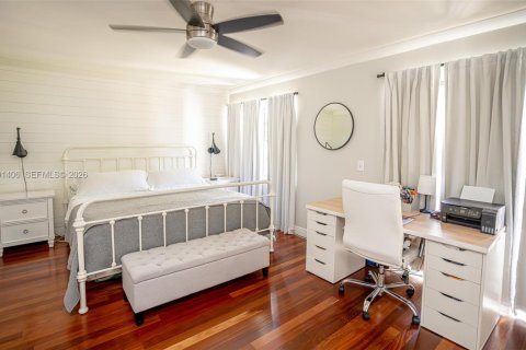 Villa ou maison à vendre à Miami, Floride: 4 chambres, 180.14 m2 № 2058481 - photo 17