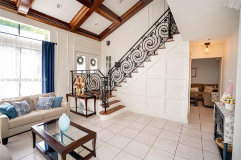 Villa ou maison à vendre à Miami, Floride: 4 chambres, 180.14 m2 № 2058481 - photo 5