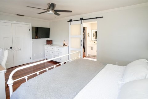 Villa ou maison à vendre à Miami, Floride: 4 chambres, 180.14 m2 № 2058481 - photo 19