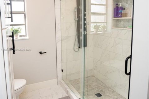 Villa ou maison à vendre à Miami, Floride: 4 chambres, 180.14 m2 № 2058481 - photo 22