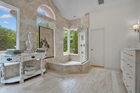 House in Windermere, Florida 4 bedrooms, 306.3 sq.m. № 2195911 - photo 29