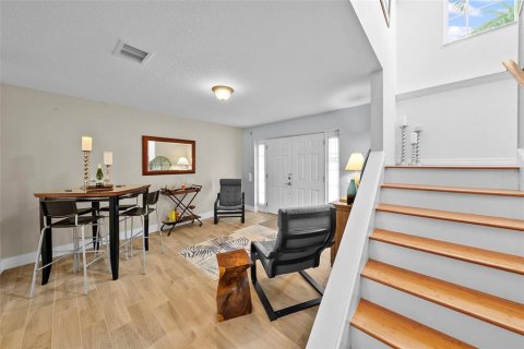 House in Saint Pete Beach, Florida 3 bedrooms, 230.96 sq.m. № 1902991 - photo 10