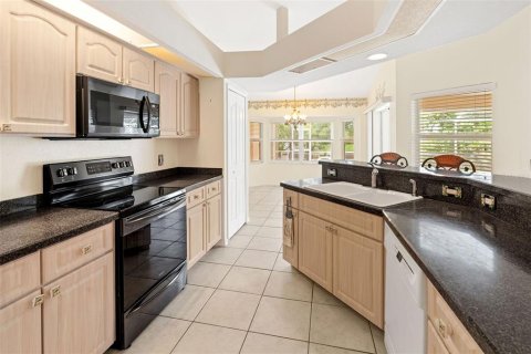 House in Port Charlotte, Florida 3 bedrooms, 199.28 sq.m. № 1785505 - photo 16