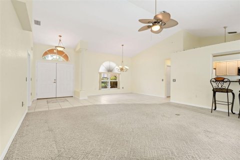 House in Port Charlotte, Florida 3 bedrooms, 199.28 sq.m. № 1785505 - photo 10