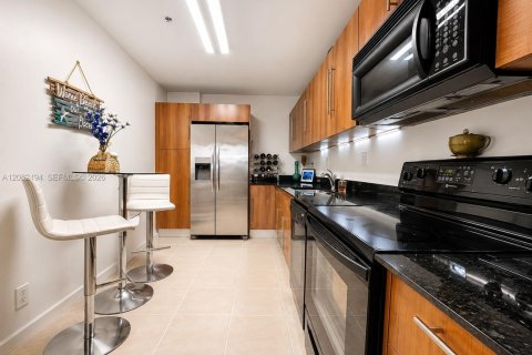 Copropriété à louer à Hollywood, Floride: 2 chambres, 108.7 m2 № 2346821 - photo 7