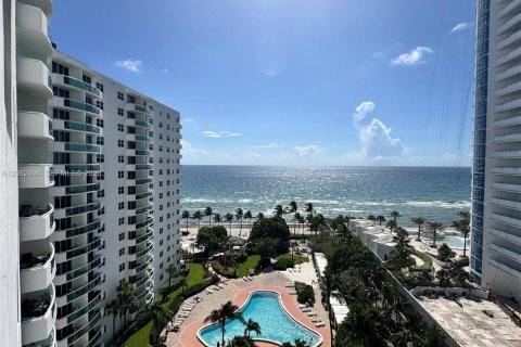 Condo à Hollywood, Floride, 2 chambres № 2346821