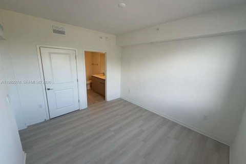 Снять в аренду кондоминиум в Орландо, Флорида 2 спальни, 95.04м2, № 2048109 - фото 6