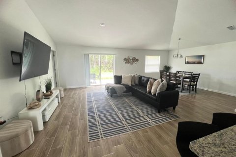 Casa en alquiler en Poinciana, Florida, 4 dormitorios, 162.3 m2 № 1849592 - foto 4