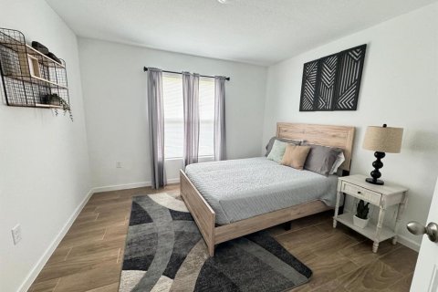 Casa en alquiler en Poinciana, Florida, 4 dormitorios, 162.3 m2 № 1849592 - foto 12