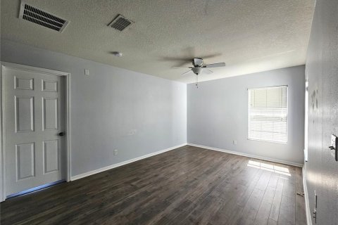 Villa ou maison à louer à Wesley Chapel, Floride: 3 chambres, 172.8 m2 № 2415355 - photo 7
